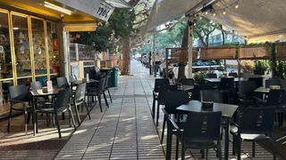 Geschäftsraum  Avenida costa brava. En venta  local bar  restaurante alquilado con terraza en el cen