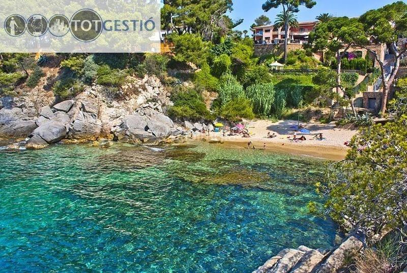 Foto b745ced1-ec3b-4f7e-929a-3fb9e3f1b3d6. Lloguer local comercial a Centre-Platja Platja d´Aro