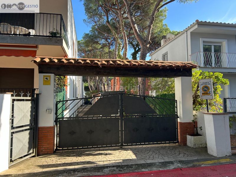 Foto 2cd35c84-7c13-45f8-8e53-ecc556110083. Pis amb aparcament a Centre-Platja Platja d´Aro