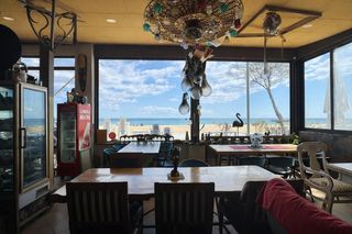 Local commercial  Paseo maritim 158. Barrestaurante amplio con terraza en venta en primera línea de m