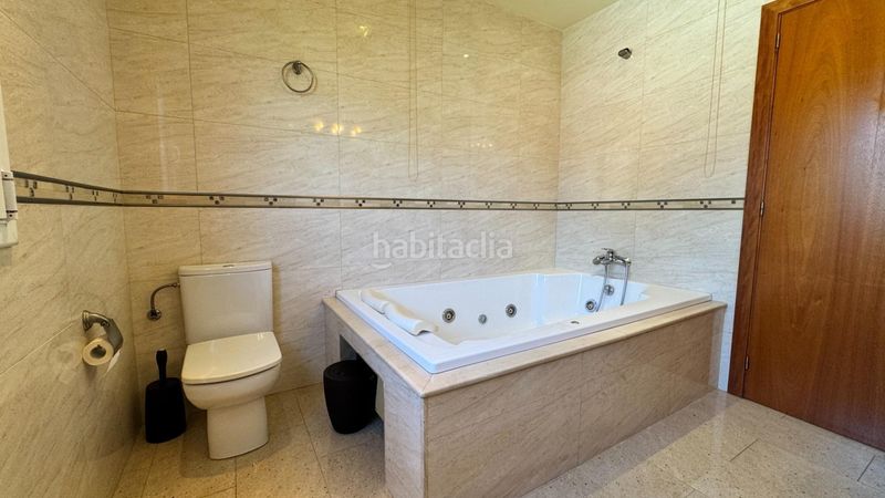 Foto 5f38db6d-2123-4098-93bb-18d146171b22. Xalet amb calefacció aparcament piscina a Urbanitzacions Platja d´Aro