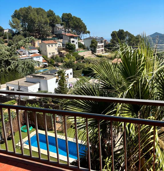 Foto f9dc360e-7355-4387-aafb-1f91124be131. Maison dans via bellavista 80 dans Pallejà