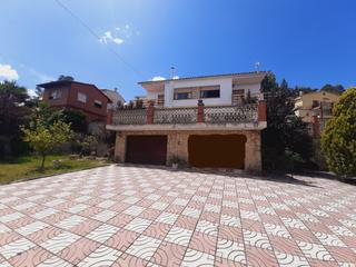 Casa en Cervelló. Gran casa ideal 2 familias