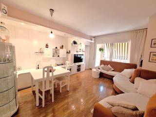 Appartement à Collblanc. Piso 95 m2 a 150 mts del camp nou