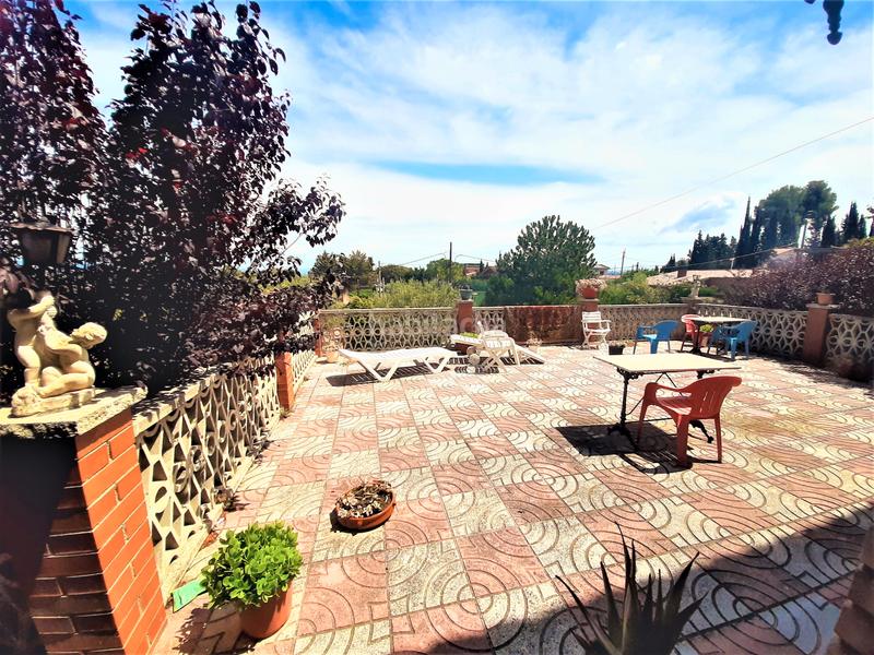 Foto 32e765f1-52d3-4ffb-8686-618aeb614f7b. Chalet mit kamin heizung parking in Cervelló