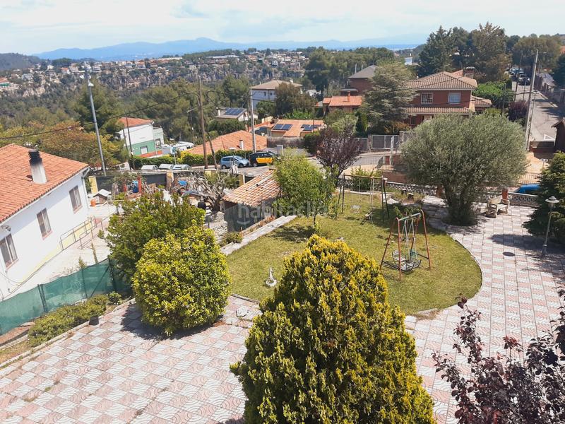 Foto a98276c0-7572-493a-8fc9-8588c77dbff0. Chalet mit kamin heizung parking in Cervelló