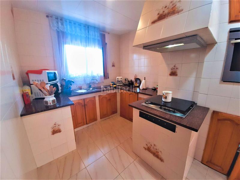 Foto a9bc244d-c52d-42ce-b6c5-f583b72923a9. Chalet mit kamin heizung parking in Cervelló