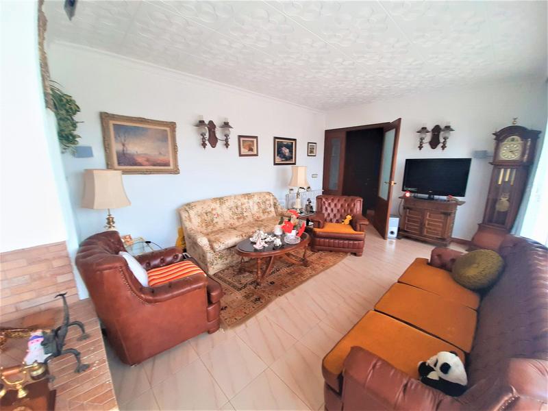 Foto ef2869ad-1b71-45a0-b1b2-a5d10eee585b. Chalet mit kamin heizung parking in Cervelló