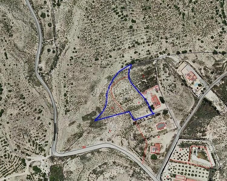 Foto a3467eb4-80e8-4d19-b8a2-526720fd22dd. Rural plot in Jubalcoi Elche / Elx