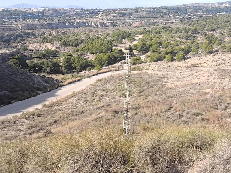 Foto e3cbf87a-00e0-4bc2-be51-942d9177b86d. Rural plot in Jubalcoi Elche / Elx