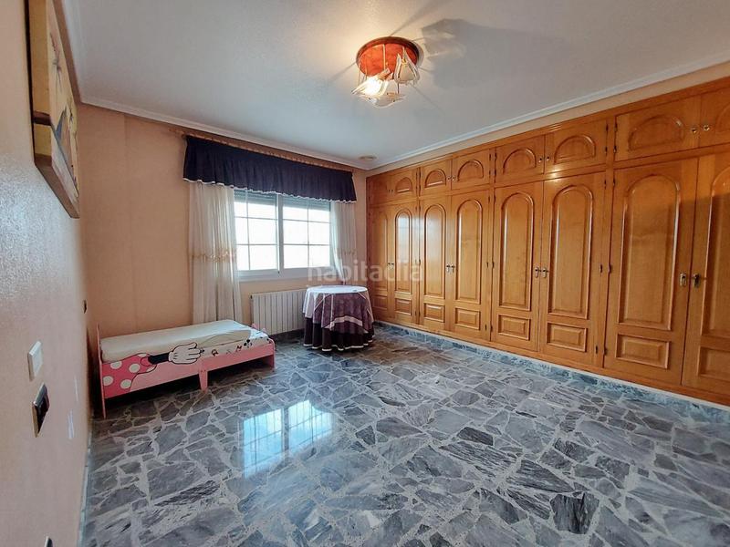 Foto 09de4f0f-3bcd-4057-9a9e-33a24672ea68. Maison avec parking dans Ciutat Jardí - Torreta Verdí Elche / Elx