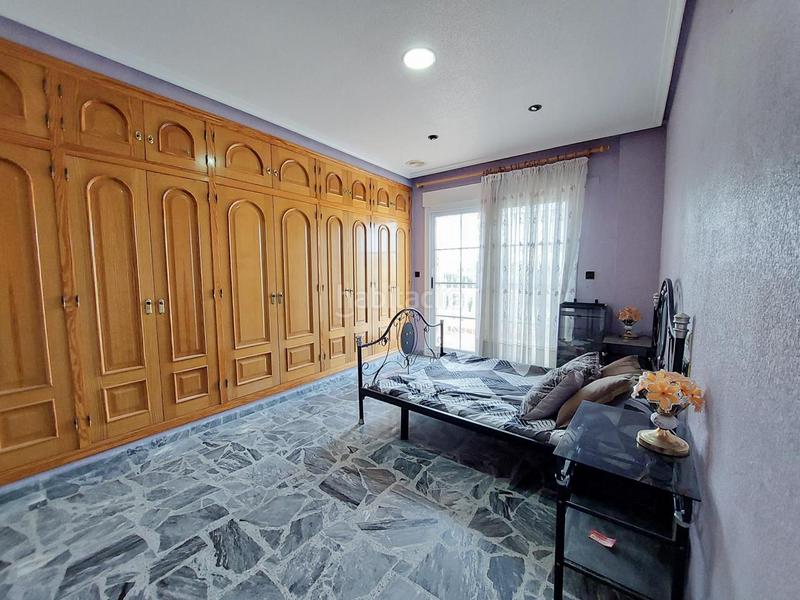 Foto 1822ade3-0608-472e-b3b2-4d745ea49aad. Maison avec parking dans Ciutat Jardí - Torreta Verdí Elche / Elx