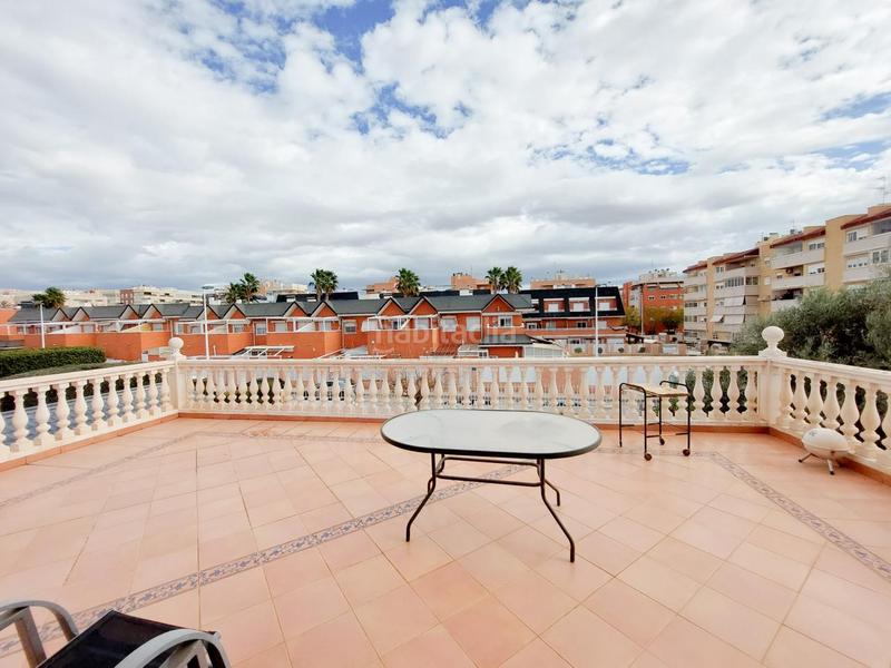 Foto 27f150d1-1431-4288-9b50-66867565a2e2. Maison avec parking dans Ciutat Jardí - Torreta Verdí Elche / Elx