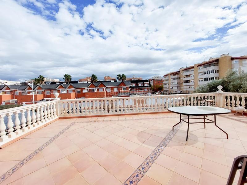 Foto 4079d54a-c122-4c85-a079-928dce34acbd. Maison avec parking dans Ciutat Jardí - Torreta Verdí Elche / Elx