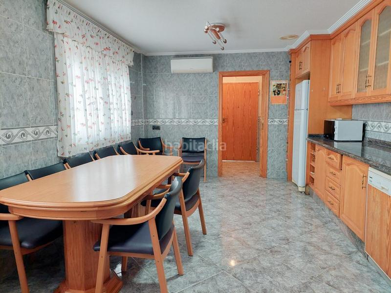 Foto 45eb8a93-233f-4296-bc8a-39e082868418. Maison avec parking dans Ciutat Jardí - Torreta Verdí Elche / Elx