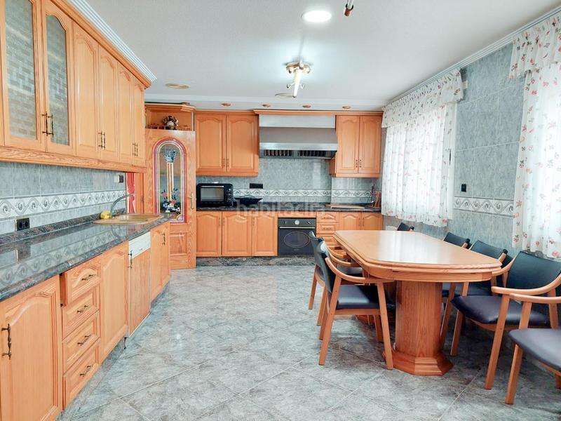 Foto 64bb8c60-1413-4121-bb75-c4cade52725c. Maison avec parking dans Ciutat Jardí - Torreta Verdí Elche / Elx