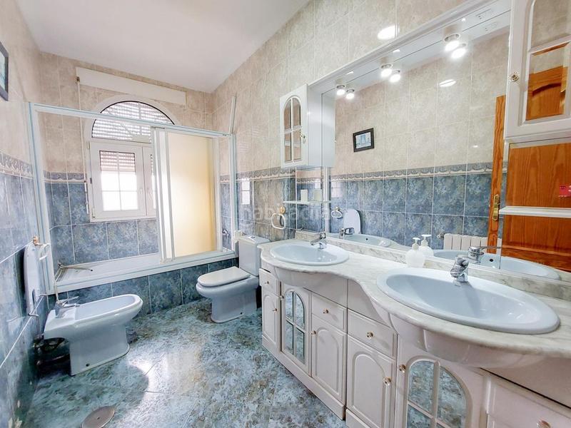 Foto 6e0b2823-ca8e-4739-ba95-941a726c0698. Maison avec parking dans Ciutat Jardí - Torreta Verdí Elche / Elx