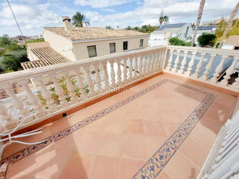 Foto 9e65e39b-9ce9-46df-93f0-83abccfbf4b0. Maison avec parking dans Ciutat Jardí - Torreta Verdí Elche / Elx