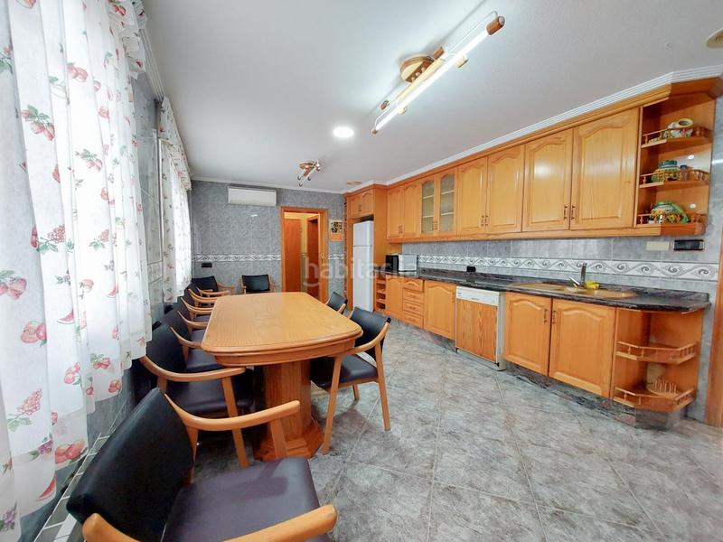 Foto b5c23c4c-e927-4b11-851f-a974700afa1a. Maison avec parking dans Ciutat Jardí - Torreta Verdí Elche / Elx