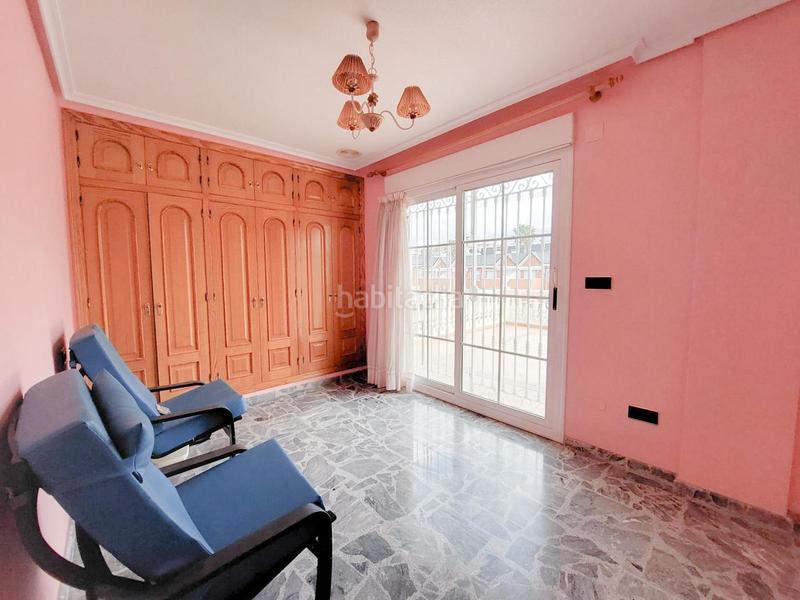 Foto e24b44e9-cb6a-4f36-985a-ad53713a743a. Maison avec parking dans Ciutat Jardí - Torreta Verdí Elche / Elx