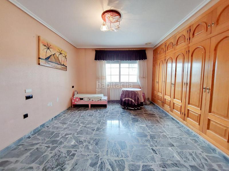 Foto ea64de5e-98a5-464f-87e0-326ce1c75819. Maison avec parking dans Ciutat Jardí - Torreta Verdí Elche / Elx