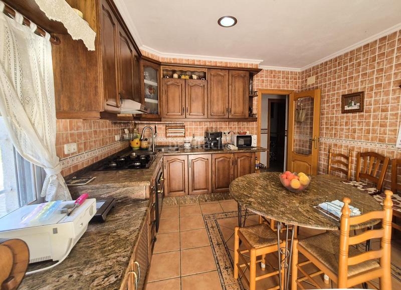 Foto 14ae5ae8-8c3b-42e0-a370-52282bcc58ad. Casa encantador chalet en urbanizacion bonavista en Elche / Elx