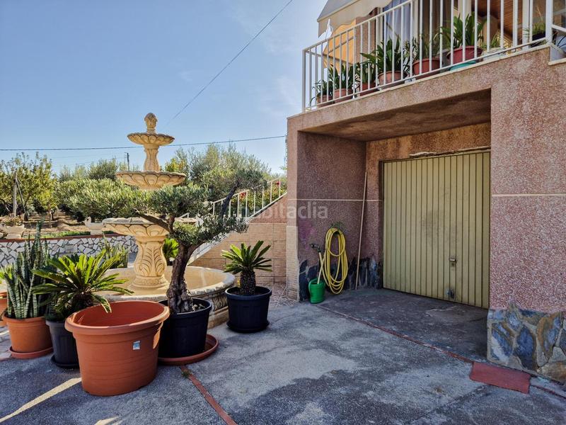 Foto 9264ae5b-bd73-4984-83a5-0fb63f8e29c9. Casa encantador chalet en urbanizacion bonavista en Elche / Elx