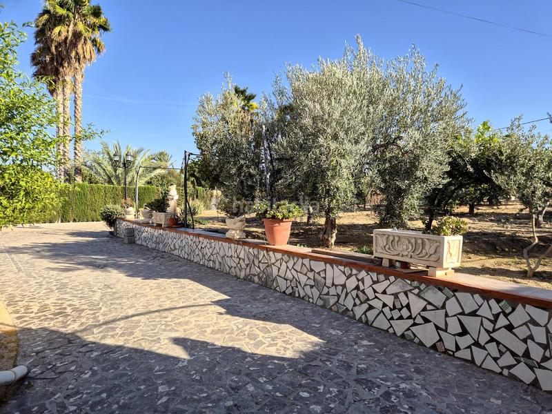 Foto e0c08b91-1b66-4146-a083-b1010134695d. Casa encantador chalet en urbanizacion bonavista en Elche / Elx