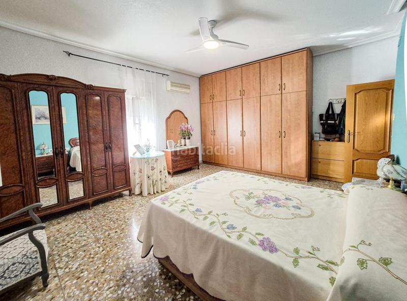 Foto f93728de-03dd-4213-9457-1cf9bc656c33. Casa encantador chalet en urbanizacion bonavista en Elche / Elx