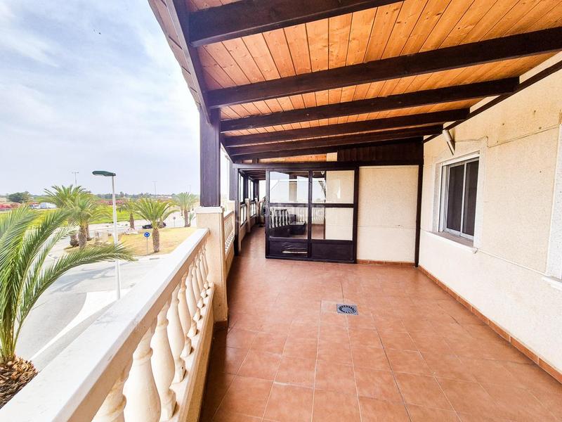 Foto 6be3c0e6-991b-4ffd-89a4-23c9646ac1a9. Location appartement avec parking dans El Travaló - Martínez Valero Elche / Elx