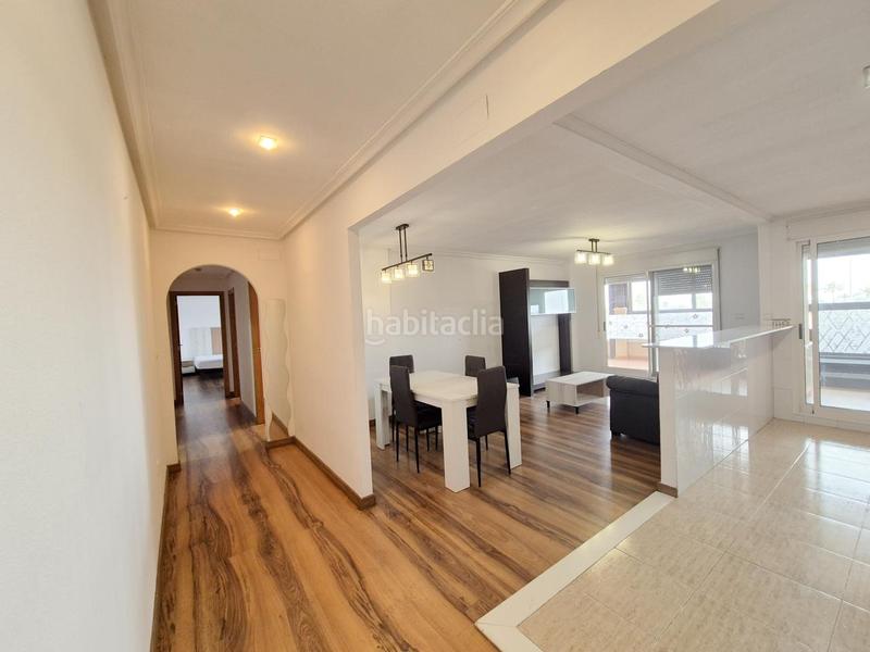 Foto 90b8141f-901c-4e99-abd2-9772bd1f030e. Location appartement avec parking dans El Travaló - Martínez Valero Elche / Elx