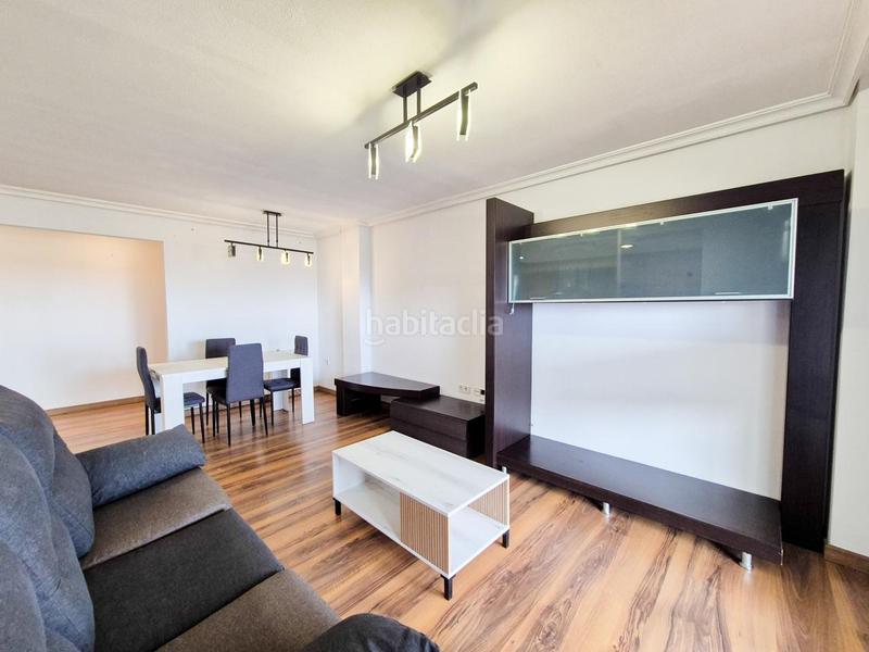 Foto 1d06ebbb-d0b4-4f68-9082-d51676406277. Rent flat with parking in El Travaló - Martínez Valero Elche / Elx