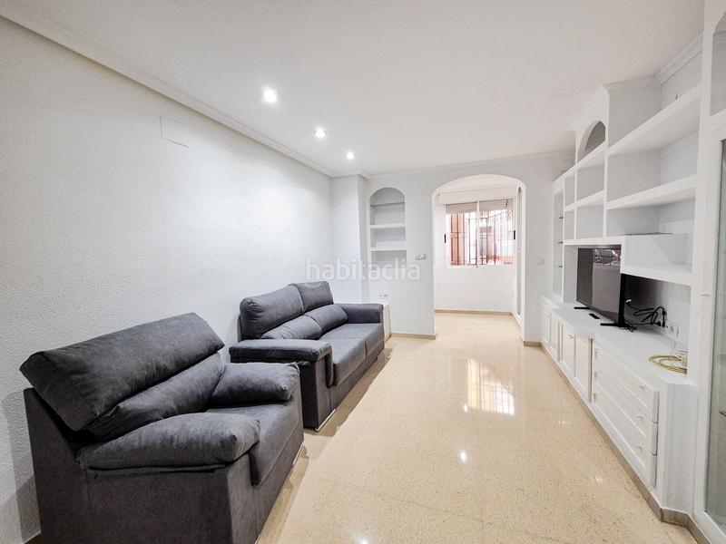 Foto 5af0066d-1794-4b0a-86fa-586c016baffe. Rent ground floor with parking in Sector V Elche / Elx