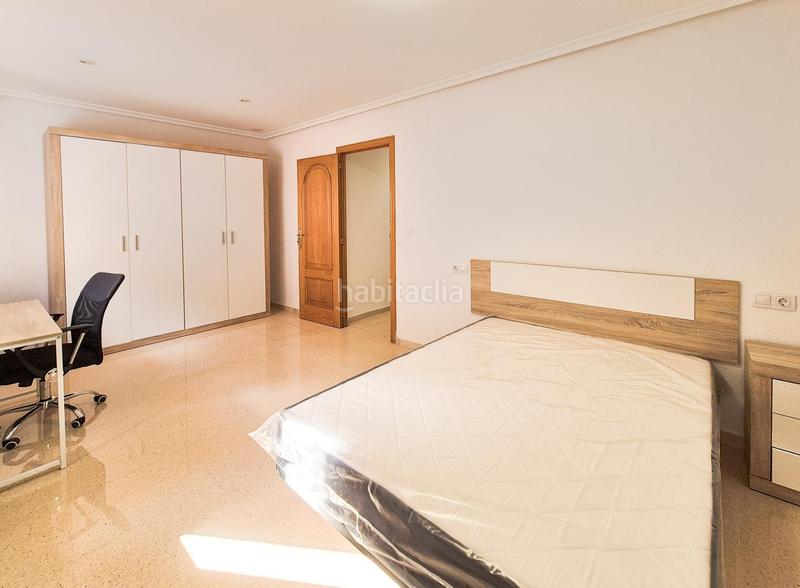 Foto 9010d6a1-33b4-4256-8a6c-ca58cde13e3f. Rent ground floor with parking in Sector V Elche / Elx