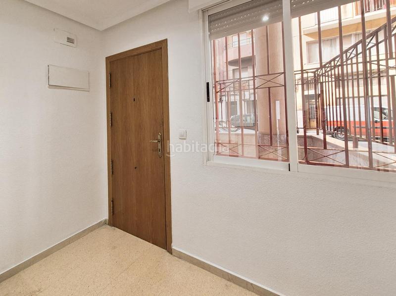 Foto d9fe0564-0947-4e82-8e06-accf25104423. Rent ground floor with parking in Sector V Elche / Elx