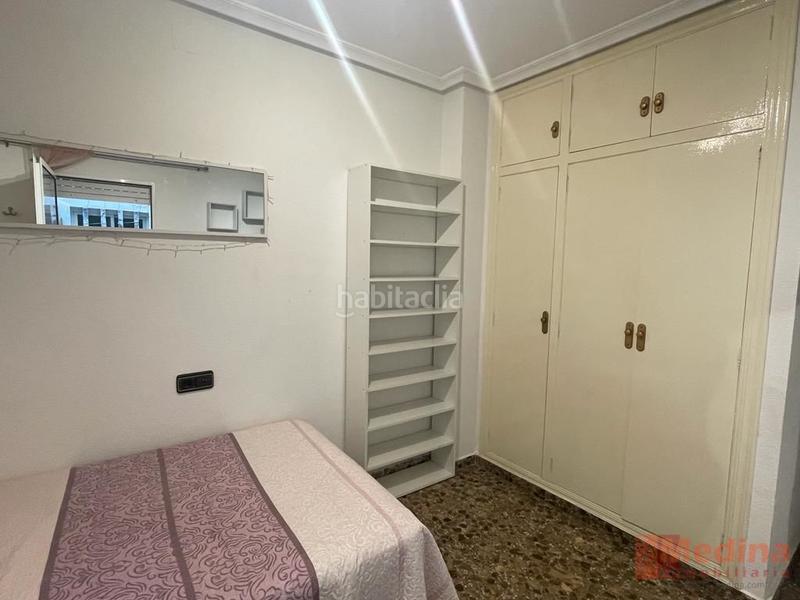 Foto 108f0ca2-60ad-479c-ae32-4e1f3dd275bb. Alquiler piso oportunidad piso en alquiler zona raval en Elche / Elx