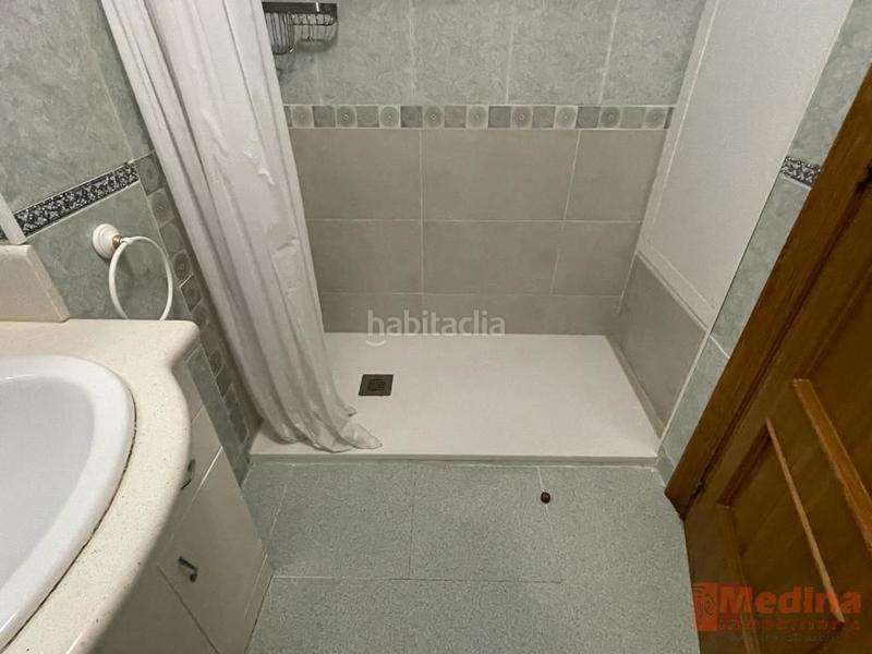 Foto 856f635e-7033-4728-bd53-89e08f767ff6. Alquiler piso oportunidad piso en alquiler zona raval en Elche / Elx