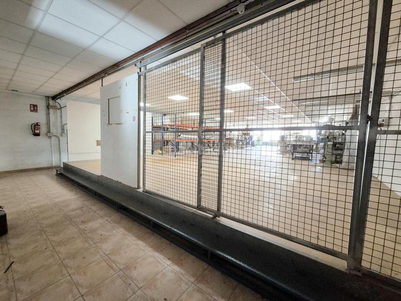 Foto 2dc58285-c30b-44d6-bf0c-4c79f8cefdce. Affitto capannone industriale in San Crispín Elche / Elx