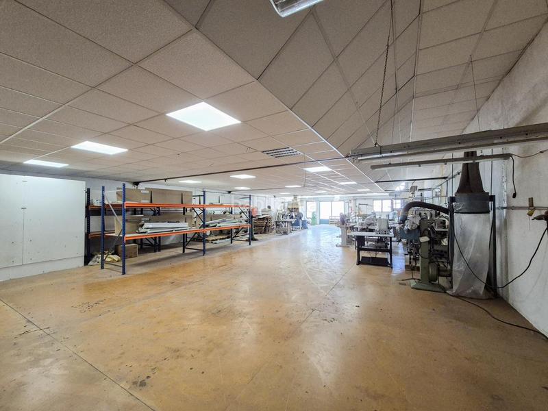 Foto ad8da6fb-465b-4d3c-928c-cc35a5beb2fd. Location bâtiment à usage industriel dans San Crispín Elche / Elx