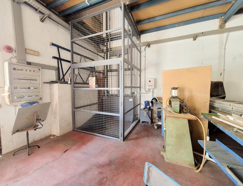 Foto e9d68f13-7c94-4e38-b16a-7e105c9af750. Miete fabrikhalle in San Crispín Elche / Elx