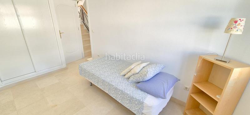Foto 1a70c3aa-19d5-46b7-9bd3-e8296c972e93. Casa en exclusiva!! adosado en Altabix con buhardilla, sótano y terrazas en Elche / Elx
