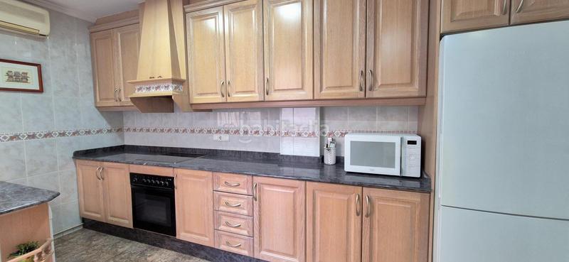 Foto 257d1386-f8c6-442c-8129-6a7809bd6875. Casa en exclusiva!! adosado en Altabix con buhardilla, sótano y terrazas en Elche / Elx