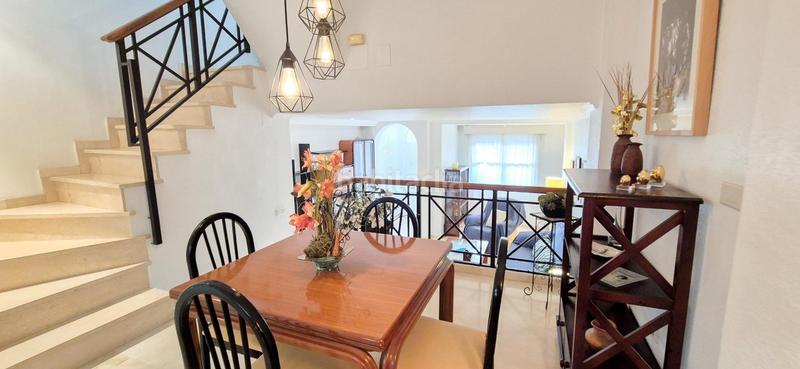 Foto 633d3aed-7b04-4417-b279-ec7dbebba9f2. Casa en exclusiva!! adosado en Altabix con buhardilla, sótano y terrazas en Elche / Elx