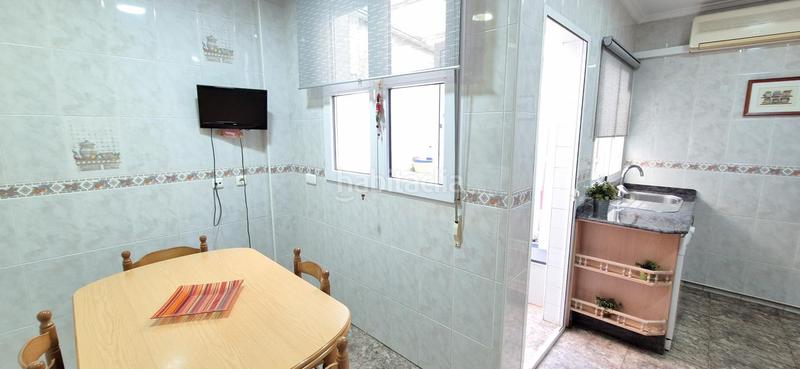 Foto b03ab01e-6025-4d91-829a-1736f3c7080a. Casa en exclusiva!! adosado en Altabix con buhardilla, sótano y terrazas en Elche / Elx