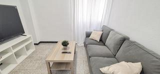 Lloguer Pis a El Raval - Portes Encarnades. Alquiler de habitaciones para estudiantes en vivienda reformada