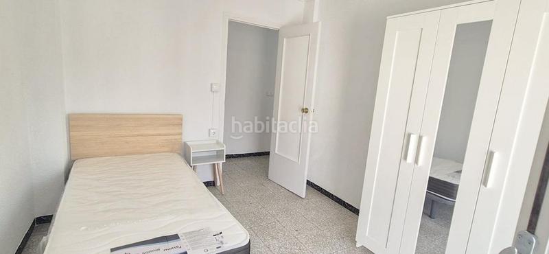 Foto 7e3317cf-b4a4-488f-b579-b1b693eeb76e. Alquiler piso alquiler de habitaciones para estudiantes en vivienda reformada zona raval universidad ceu san pablo en Elche / Elx