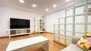 Rent Flat in Altabix. Luminoso piso en alquiler con mobiliario a estrenar en barrio al