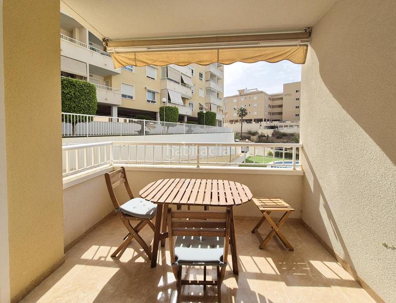 Foto 1f8076ef-88e0-4404-b970-35b1e2d14860. Location appartement avec parking piscine dans Calas Santiago Bernabeu Santa Pola