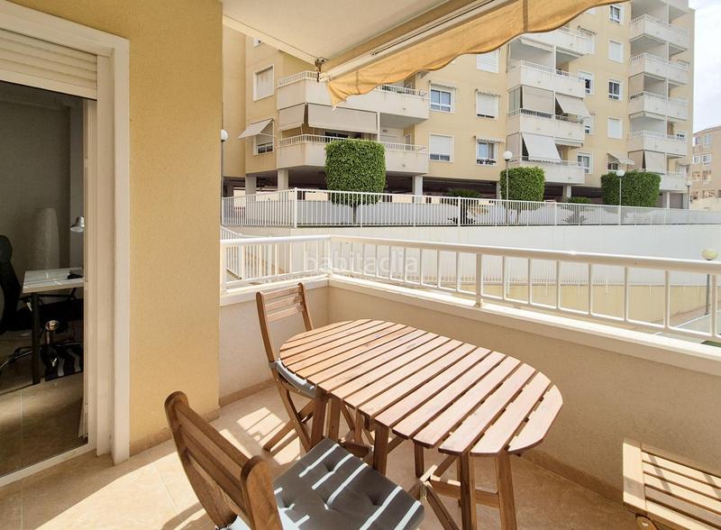 Foto 6654ff0a-2409-4de6-a14b-510c92db8c5c. Location appartement avec parking piscine dans Calas Santiago Bernabeu Santa Pola