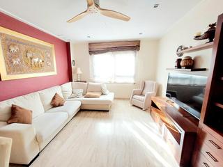 Pis  Carrer aurelio coquillat pascual. Oportunidad única! lista para entrar a vivir. vivienda seminueva